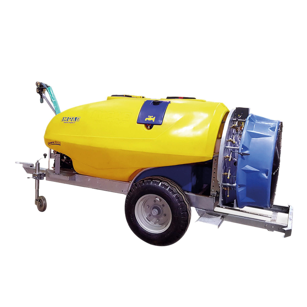 Atomizador Dinamic 1500 L, con bomba Omega-135, grupo de aire de 800 mm en polietileno y 24 boquillas.